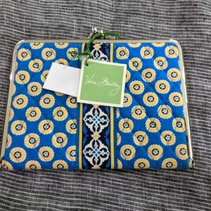 Vera Bradley Tavel photo album